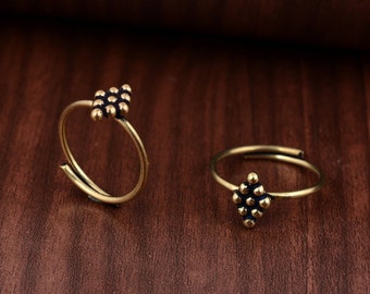 Beautiful Beaded toe Rings ,foot jewelry ,beach jewelry, gift for women , Adjustable toe ring ,pair of toe rings