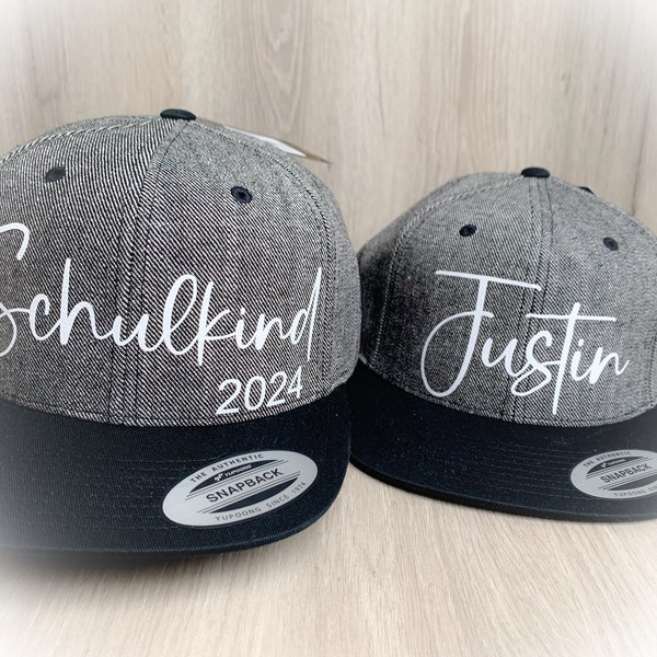 Schulkind Cappy Cap Basecap personalisiert mit Name für Schulkind - Big Bro - Papa - Dad - weiß - Schulkind2024 - Einschulung - Vatertag