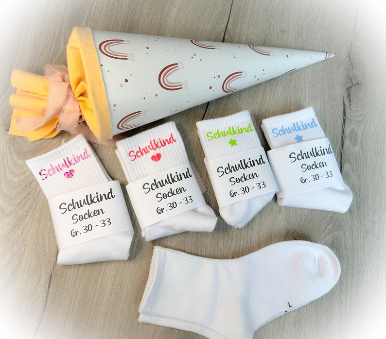 Schulkind Socken Schulkind Tennissocken Geschenk für die Einschulung2024 Schulkind2024 Geschenkidee Einschulung Einschulung Outfit Bild 2