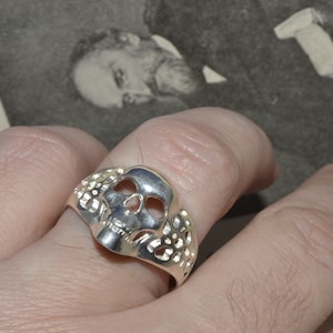 Anel masculino de prata 925, anel masculino tamanho 11, anel unissex, joias masculinas exclusivas, anel memento mori, anel caveira, joias góticas, anel de motociclista