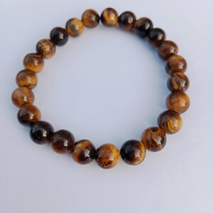 Natural Tiger Eye beaded bracelet for gifting