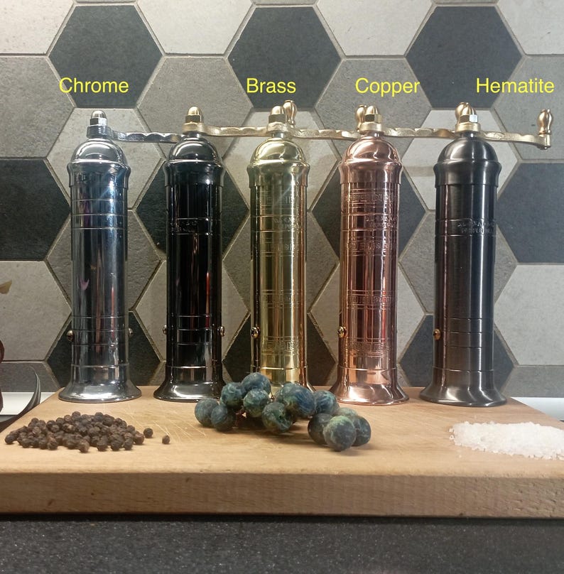 Alexander Mills Pepper and Salt Grinder - Thumbnail 5