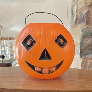 Vintage 1960s Bayshore Diamond Eye Toothy Grin Jack-O-Lantern Blow Mold Candy Bucket Big Tooth JOL Halloween