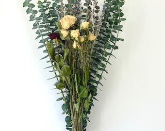 Eucalyptus Lavender Rose Shower Bundle, Fresh Floral Bouquet for a gift, Dried rose bunch with fragrant lavender and fresh eucalyptus.