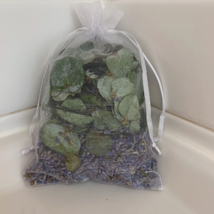 Eucalyptus and Lavender Shower Pouches, Aromatic Shower Eucalyptus Bunch, Plant Cuttings, Lavender Buds, Hanging Shower Eucalyptus Pouch image 9