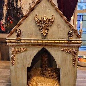 Custom made gothic cathouse image 3