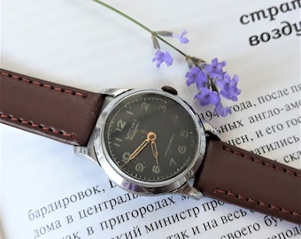Vintage men's watch Moscow ,made in USSR, watch soviet,Retro watch, Wrist watch,Mechanical watch,Working watch,Old watch