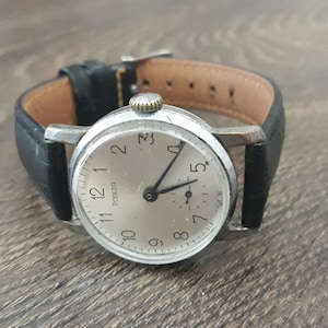 Vintage men&#39;s watch &quot;POBEDA&quot; ,made in USSR, watch soviet,Retro watch, Wrist watch,Mechanical watch,Working watch,Old watch