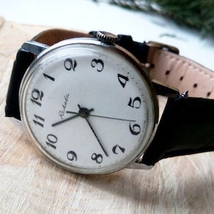 Vintage men&#39;s watch &quot;Raketa&quot; ,made in USSR, watch soviet,Retro watch, Wrist watch,Mechanical watch,Working watch,Old watch,Russian watch