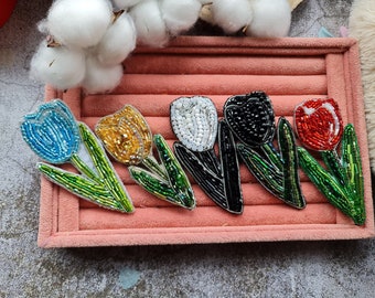 Beaded brooch flower, Brooch Tulip, plant lover gift