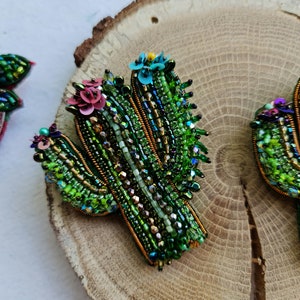 cactus plant beaded brooch, summer gift image 1