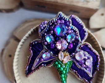Purple Iris Brooch: Handmade Floral Embroidered Pin for Women - Unique Gift
