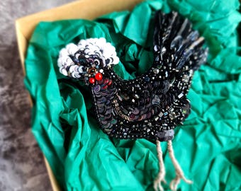Black Polish Chicken Brooch: Handmade Sequined Pet Portrait Jewelry
