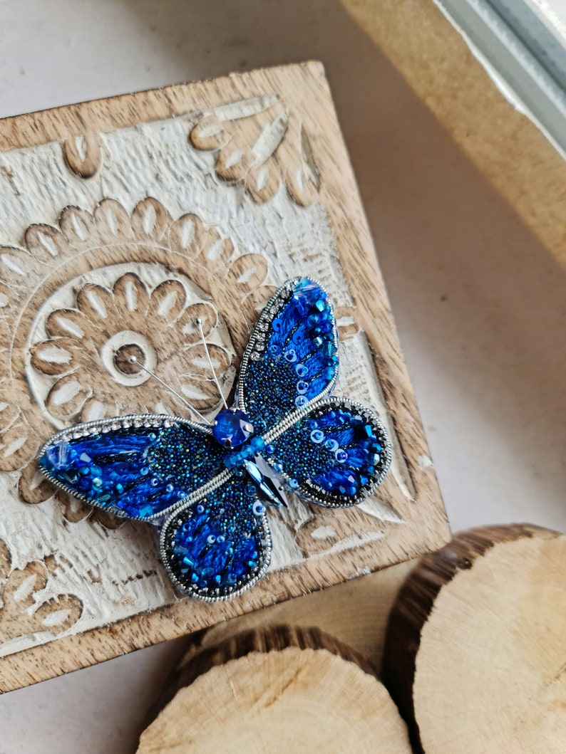 butterfly embroidery brooches for women image 1