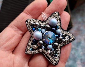 Celestial Sparkle Star Brooch | Space-Inspired Jewelry