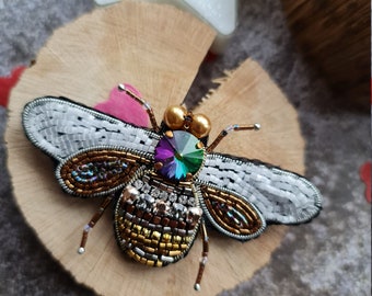 Embroidered insect brooch, bee brooch, bee jewelry