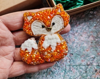 Cute fox brooch, Beaded fox pin