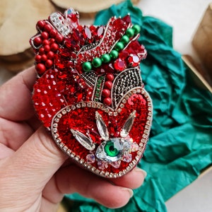 anatomical heart pin, brooches for woman heart with eye