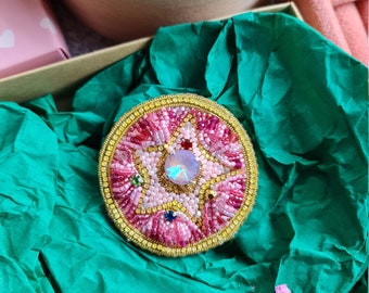 Sailor Moon Beaded Brooch: Crystal Star Cosplay