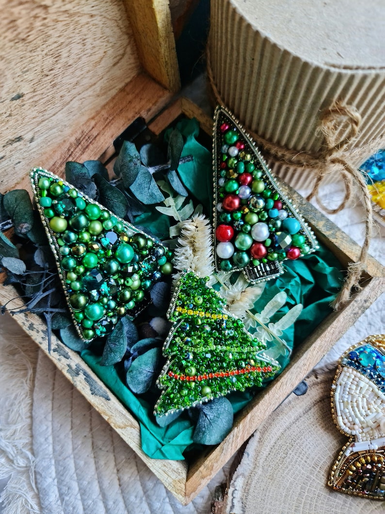 christmas tree pin beaded brooch, brooch for woman, unique gift for her, secret santa gift gift set of 3 pins