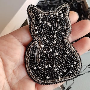 Black Cat Brooch Beaded Cat Pin Handmade Jewelry Gift for Cat Lover Halloween Accessory