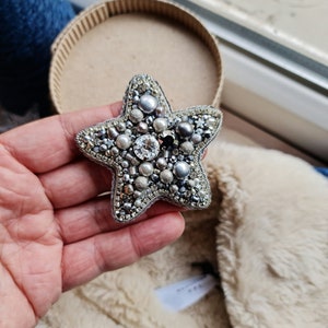 Star bead brooch, christmas pin and brooch, christmas gift for her silver star