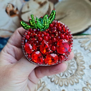 Sun-Kissed Tomato Girl: Summer Beaded Brooch