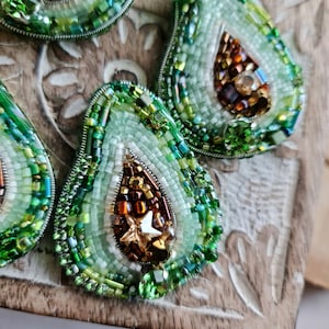Avocado green brooch, plant pin, gift for mother&#39;s day