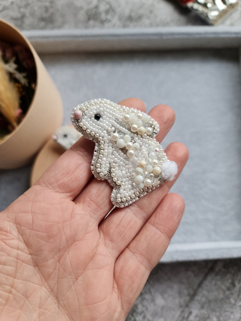 Snowy Elegance: White Bunny Brooch Cute Bunny Jewelry for Women image 1