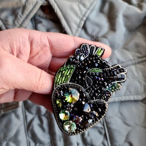 Unique Gothic Black Anatomical Heart Bead Brooch | Crystal-Embroidered Statement Jewelry