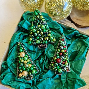 christmas tree pin, holiday brooch, best friend gift