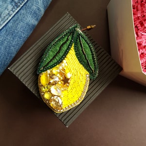 lemon beaded brooch, valentine day gifts image 1