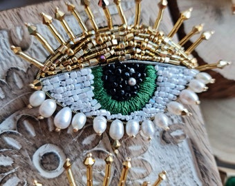 Enchanting Gaze Eye Brooch - Eye Jewelry Gift for Her