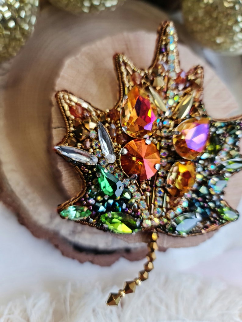 Golden Winter Wonderland Leaf Brooch Sparkling Maple Leaf Pin for Christmas image 7