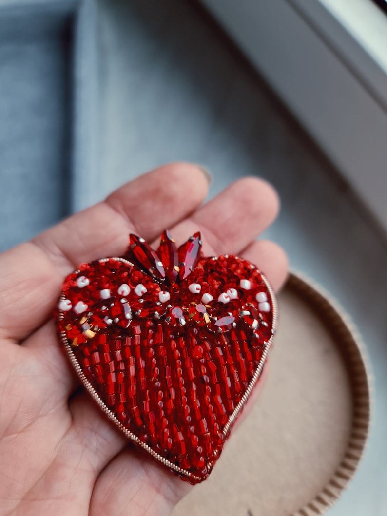 Red heart brooch, Love pin valentines day gift, brooch for woman, unique holiday gift, gift for her brooch image 3