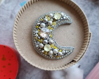 moon brooch, celestial pin, nature jewelry