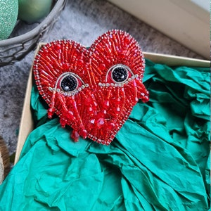 Pin de corazón rojo, Broche Heart Eye, regalo de San Valentín para él o para ella