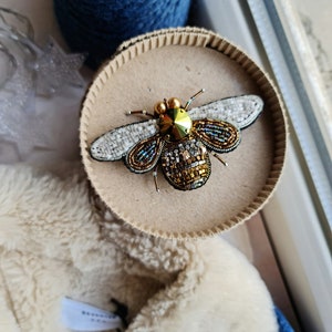 DIY Jewelry making materials kit, Beaded Gold Bee Brooch Tutorial: Unleash Your Creative Buzz!