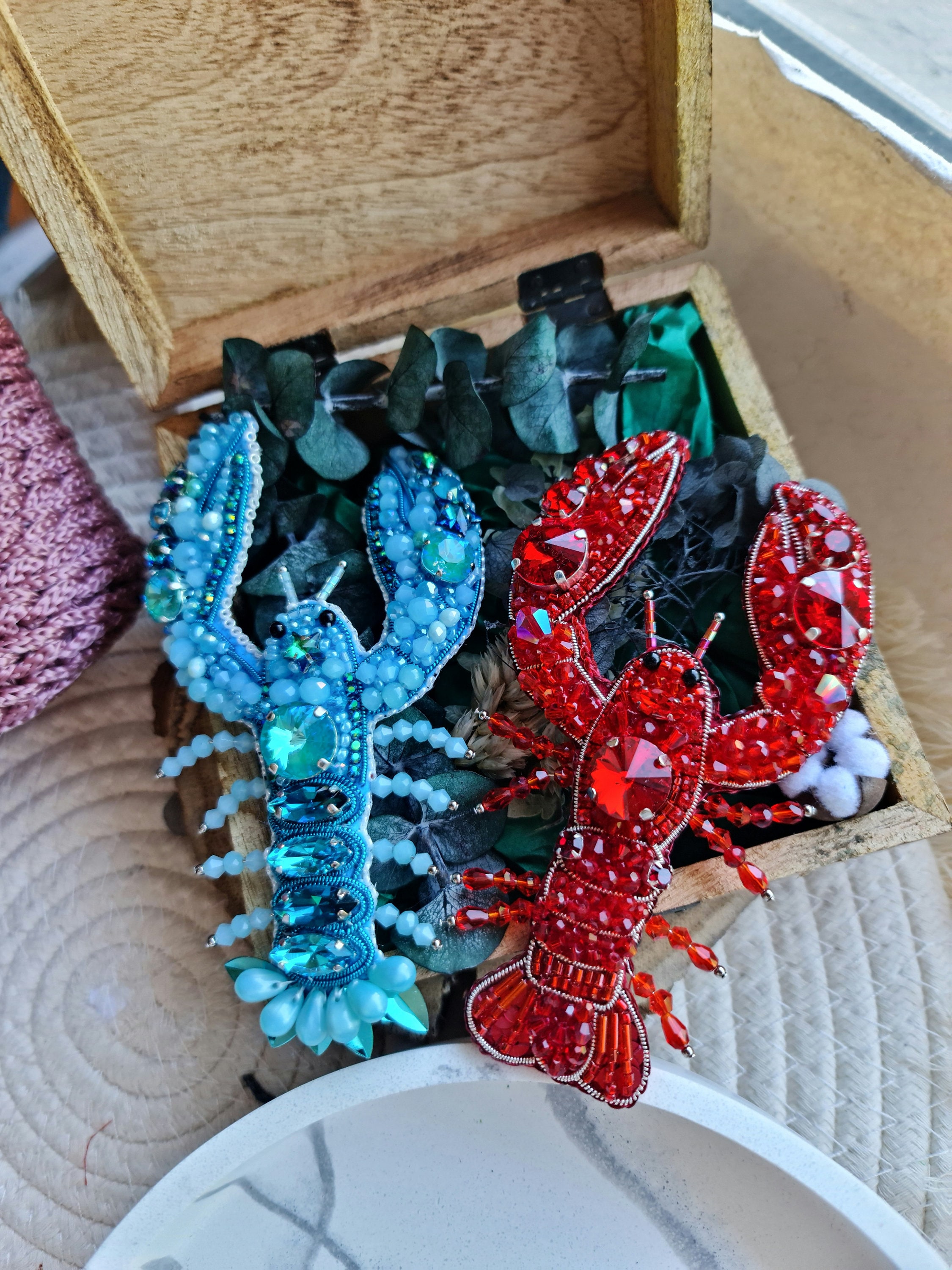 Beaded Lobster Brooch: Ocean Jewelry Lapel Pin