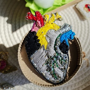 Heart embroider brooch, couple gifts, holiday brooch embroidery heart