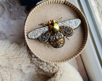 Bee beaded brooch pin, embroidered insect brooch