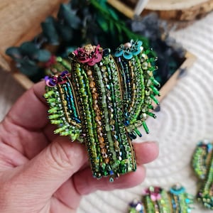Cactus speld kralen kunst | Groene plant borduurwerk zomer sieraden | Unieke reversspeld | Broche sieraden cadeau voor haar | Beste vriend kerstcadeau