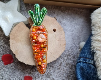 carrot beaded brooch, gardener gift