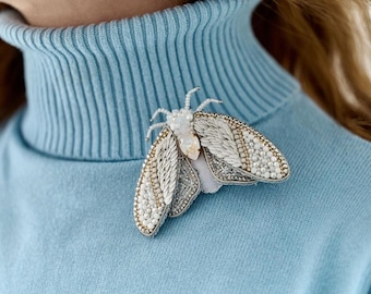 Cicada Moth Beaded Brooch – Handmade Mystic Insect Jewelry, Nature Lover Gift, Unique Lapel Pin