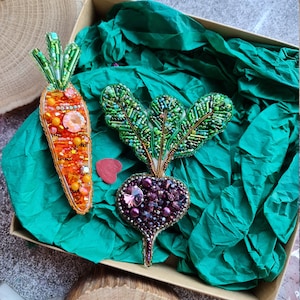 Gift set of vegetables brooch, Purple Beet and Сarrots Crystal Pin