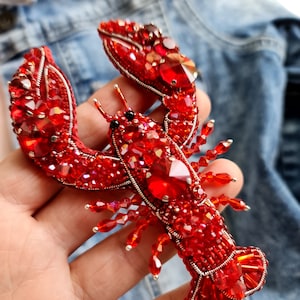 Lobster Beaded Brooch, Unique gifts for her, Beach jewelry image 3