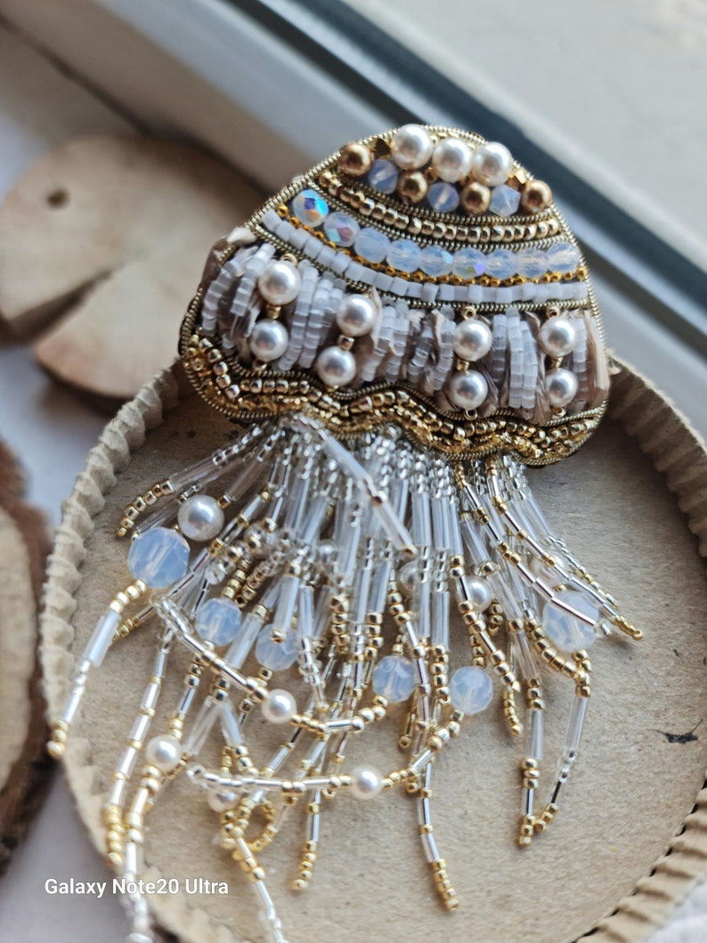 jellyfish beaded brooch, nature jewelry, beach jewelry, unique jewelry image 3