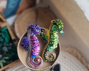 Broche Hippocampe Plaqué Or Avec Perles Et Saphirs - Neuf Sans Emballage - Stock Bijouterie