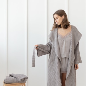 Light Grey Waffle Linen Robe with Hoodie, Luxury Bathrobe, Hooded Classic Sauna Robe, Linen Spa, Linen Gown, Gift for Her, Gift for Him bw2