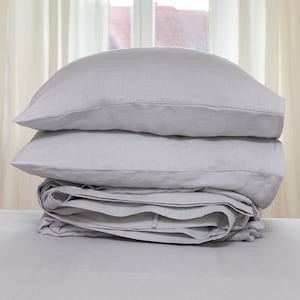Light Grey Linen Bedding Set: Stonewashed Duvet Cover, Fitted Sheet & Pillowcases